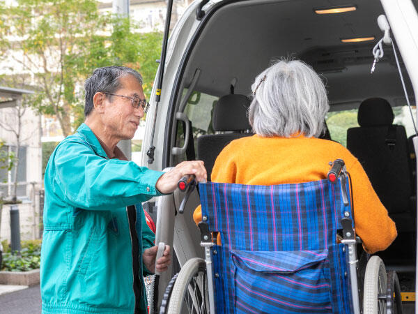 デイサービスセンターケアサポートかわごえソレイユ（パート）の送迎ドライバー求人メイン写真5