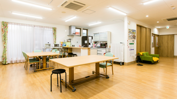 ぐっどケアぽらりす（契約社員/常勤）の介護福祉士求人メイン写真2