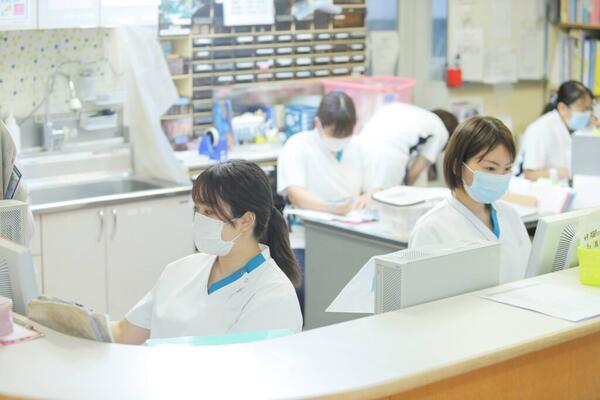 えびえ記念病院(夜勤専従/常勤) の看護師求人サブ写真2