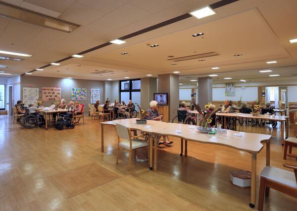 老人保健施設さくらの里（パート）の介護福祉士求人メイン写真3