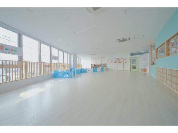 キートスチャイルドケア新千葉（常勤）の保育士求人の写真