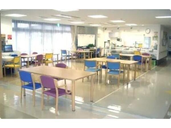 介護老人保健施設うなね杏霞苑（夜勤専従／パート）の介護福祉士求人メイン写真2