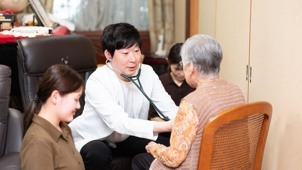 こまどりホームクリニック（常勤）の社会福祉士求人メイン写真2