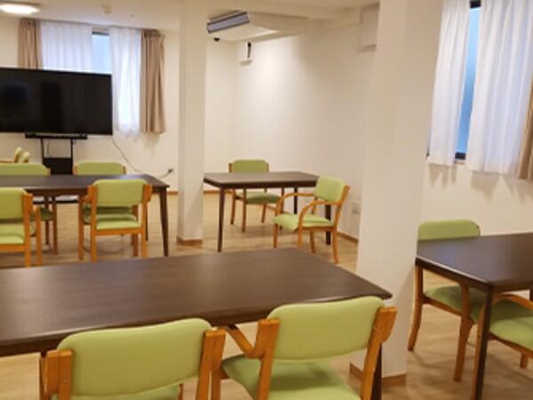 有料老人ホームパーム東淀川（パート） の介護職求人メイン写真2