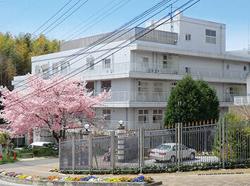 ならふくじゅ荘（常勤）の看護師求人メイン写真1