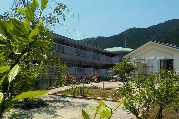 デイサービスセンター 梅の郷（常勤）の介護福祉士求人メイン写真2