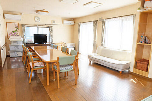 高齢者グループホーム 泉の郷川和（パート）の介護職求人メイン写真2