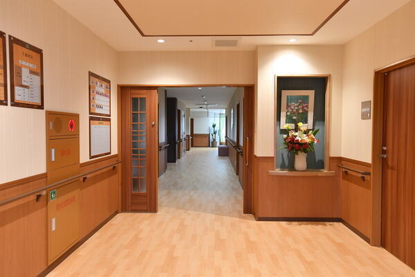 ロイヤルレジデンス浦和（所長候補/常勤）の介護福祉士求人メイン写真3