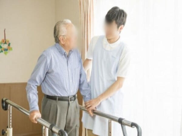 特別養護老人ホーム つばき苑（契約社員/常勤）の介護福祉士求人メイン写真2