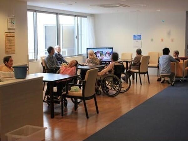 特別養護老人ホーム南三咲（夜勤専従パート）の介護職求人メイン写真2