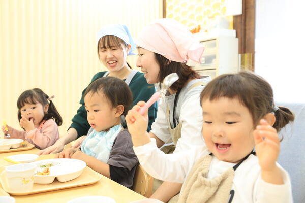 岡喜子どもの城 千代田橋（正社員）の保育士求人メイン写真3