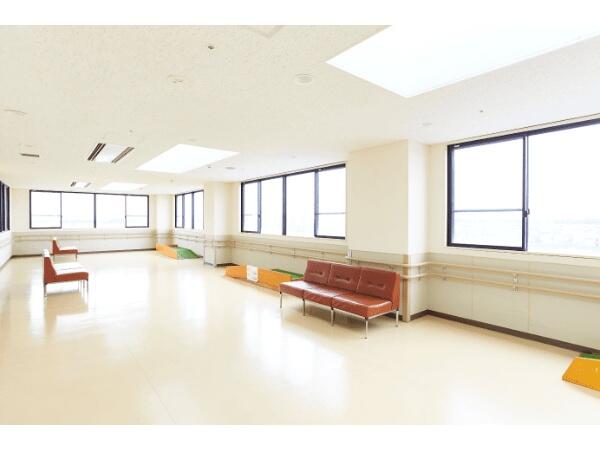 新所沢清和病院（常勤）の言語聴覚士求人メイン写真2