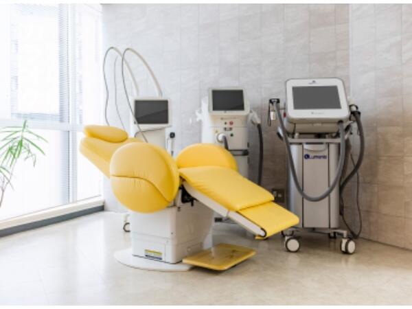 渋谷リリー皮膚科クリニック（クラーク / 常勤）の医療事務求人メイン写真2