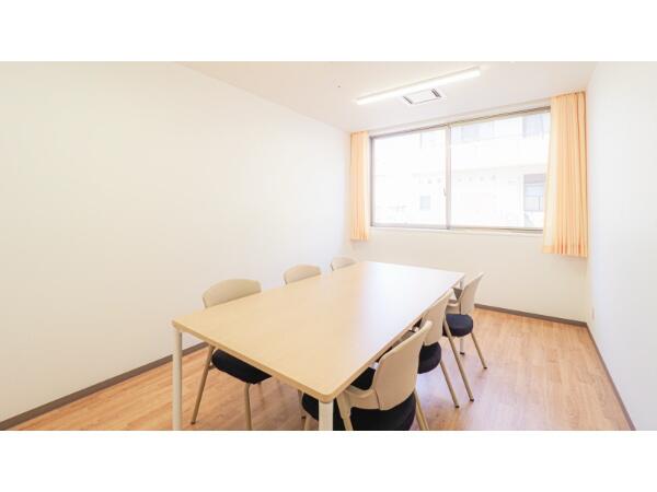 西の京介護医療院やすらぎ（常勤）の看護師求人メイン写真3