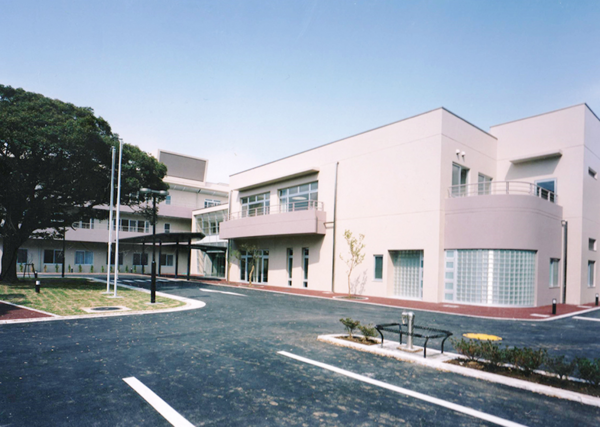 柏市立介護老人保健施設はみんぐ（常勤） の介護福祉士求人の写真