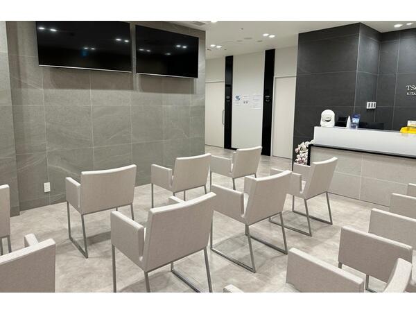 東京スポーツ＆整形外科クリニック 北参道（常勤） の看護助手求人メイン写真3