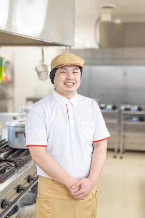 特養 白寿荘（厨房/常勤）の調理師/調理員求人サブ写真1