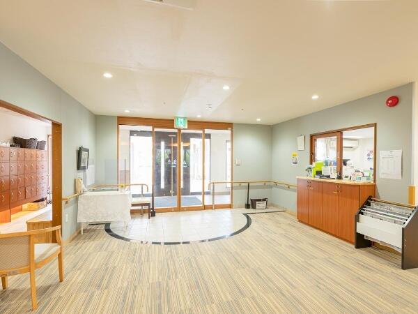 イリーゼ横浜港南台（パート）【見学のみOK／車通勤OK・広い駐車場完備／時短相談可】の介護職求人メイン写真4