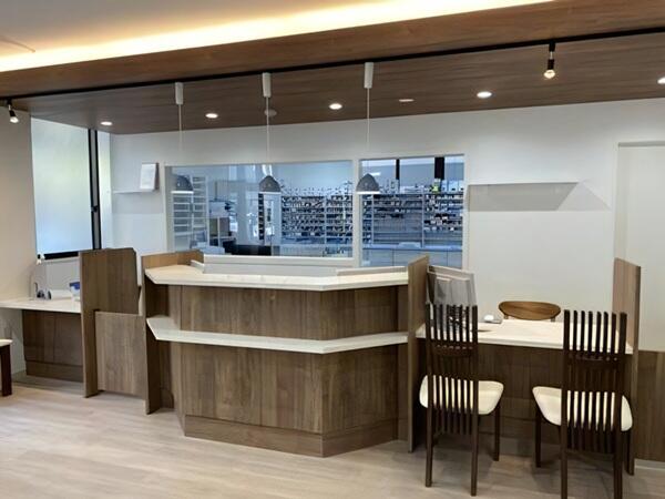 COCORO薬局 天神店（パート）の薬剤師求人の写真