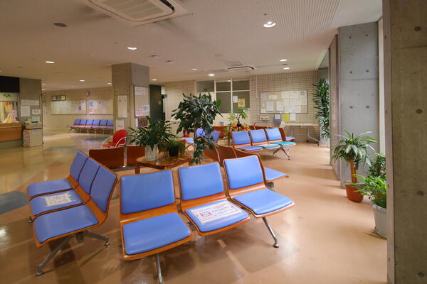 光愛病院（常勤）の看護助手求人メイン写真3