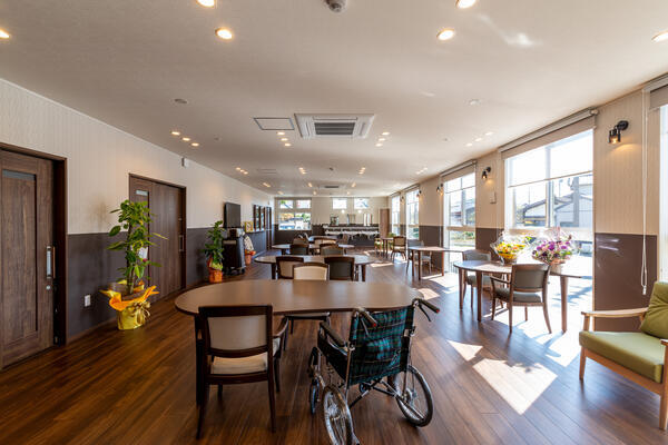 有料老人ホームいつくしの丘（常勤）の介護福祉士求人メイン写真2