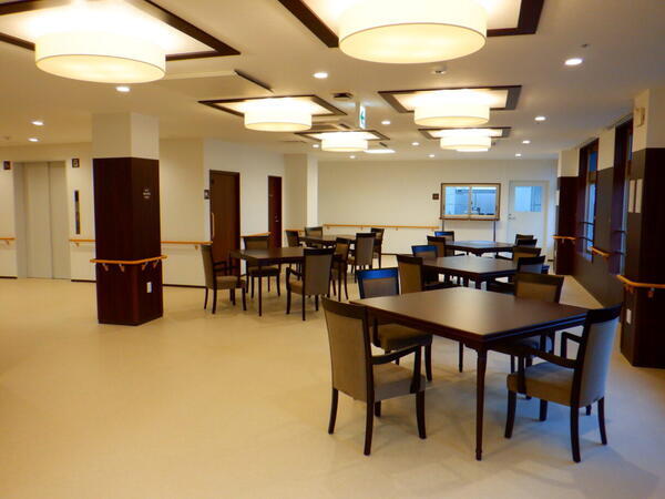 住宅型有料老人ホーム 医心館 金沢2（パート）の介護職求人メイン写真2