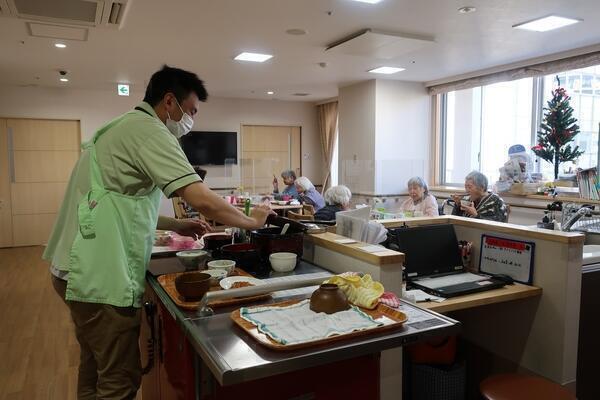 特別養護老人ホーム 恵徳苑（準夜勤パート) の介護福祉士求人メイン写真2