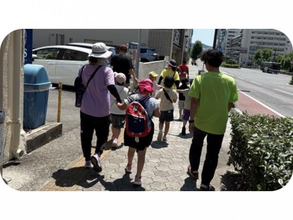 放課後等デイサービス ひまわりキッズ（児童指導員／常勤）の保育士求人メイン写真2