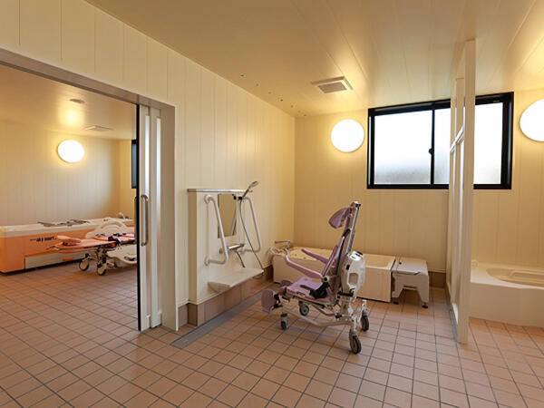 介護付有料老人ホームあいしくら（パート）の介護福祉士求人メイン写真4