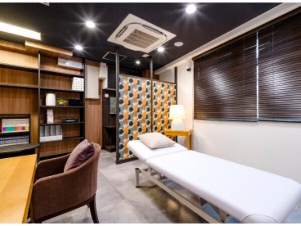 渋谷リリー皮膚科クリニック（クラーク / 常勤）の医療事務求人メイン写真3