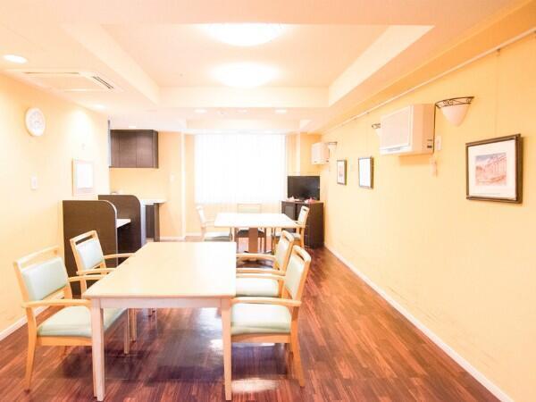 介護老人保健施設 フォーシーズン山鼻（契約社員）の看護師求人メイン写真2