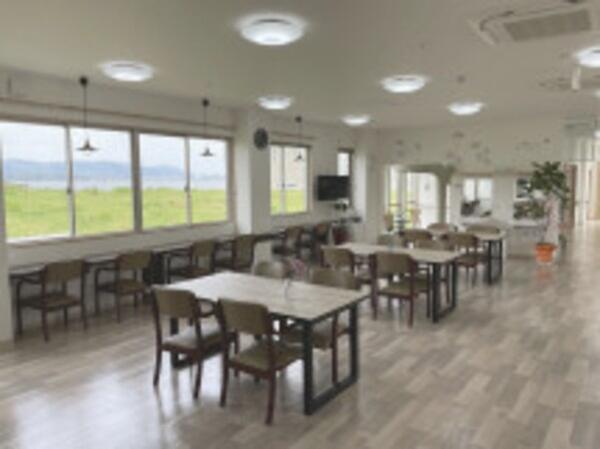 住宅型有料老人ホームえにしの里（正社員/常勤）の介護福祉士求人メイン写真3