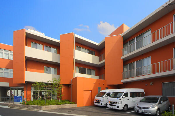 介護老人保健施設サンセール世田谷大蔵(正職員)の介護職求人の写真