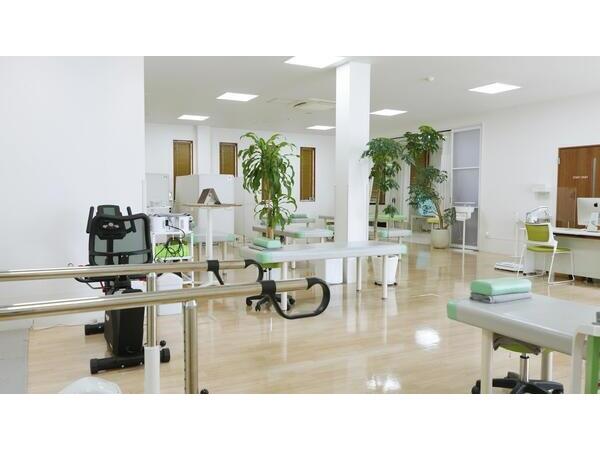 まなべ整形外科クリニック（常勤）の理学療法士求人メイン写真3