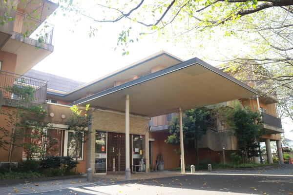 地域包括支援センターちょうふ花園（常勤）の看護師求人の写真