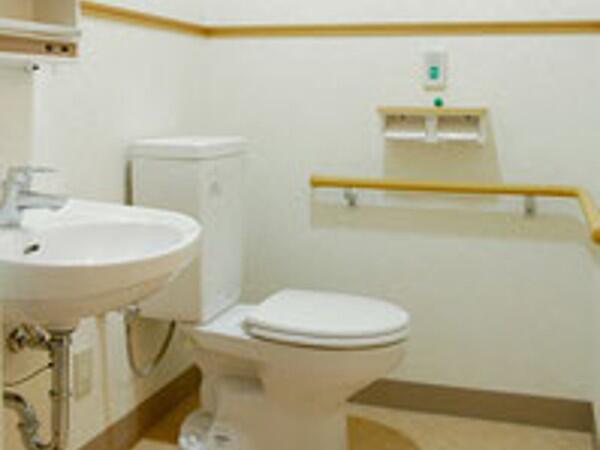 介護付有料老人ホーム シニアケアたけお（夜勤パート）の介護職求人メイン写真4