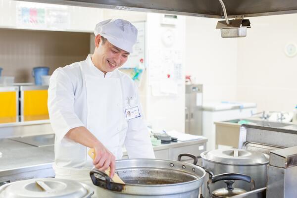 高齢者複合施設いっせい（厨房/常勤）の調理師/調理員求人サブ写真1
