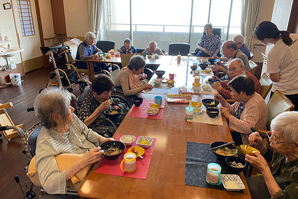 特別養護老人ホームレーベン横大路（常勤）の介護職求人メイン写真2