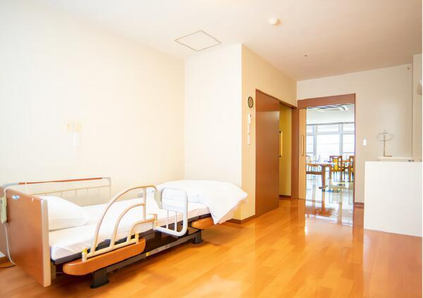 介護付有料老人ホーム ケアホーム　ディア・レスト岩国（介護主任/常勤）の介護福祉士求人メイン写真4