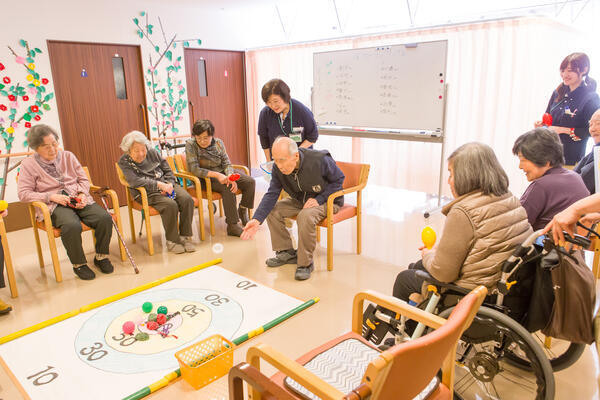 介護老人保健施設サンセール世田谷大蔵（パート）の介護福祉士求人サブ写真1