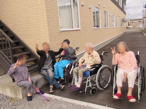 住宅型有料老人ホームアラン（パート）の看護師求人メイン写真2