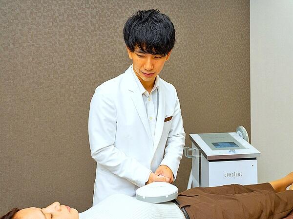 レナータクリニック 新宿院（受付カウンセラー / 常勤）の医療事務求人サブ写真1