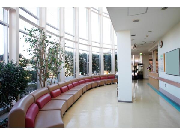 えいじんクリニック（パート）の看護助手求人の写真