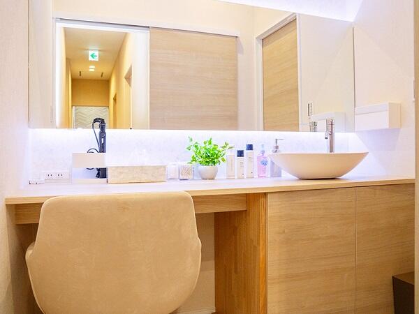 レナータクリニック 立川院（受付カウンセラー / 常勤）の医療事務求人メイン写真3