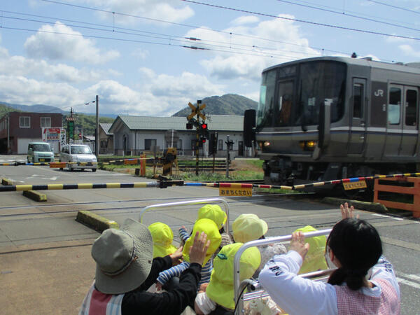 高月ひよっこ保育園（パート）の看護師求人メイン写真3