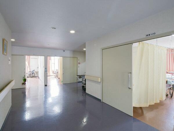 土屋クリニック（パート）の送迎ドライバー求人メイン写真3