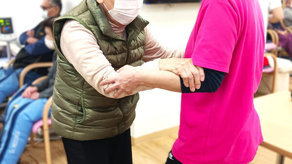 デイサービスはなまるの湯　東田辺店（常勤）の介護福祉士求人の写真