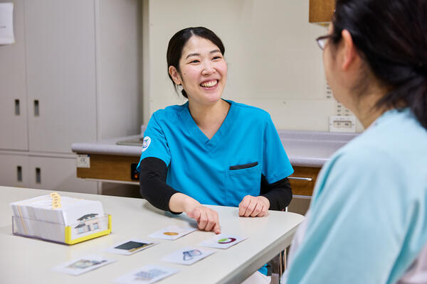 花と森の東京病院（常勤）の言語聴覚士求人メイン写真3