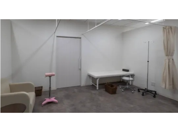 婦人科・乳腺外科　レディースクリニックフラウ名駅（パート）の看護師求人メイン写真5