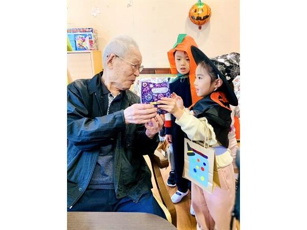 鎌ヶ谷翔裕園 保育ルーム（常勤）の保育士求人メイン写真4